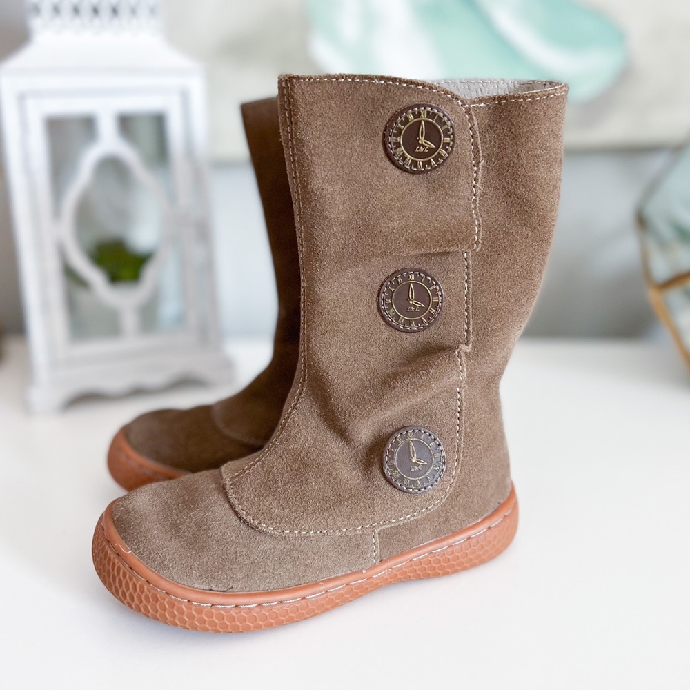 LIVIE & LUCA size 8 Tiempo Boots